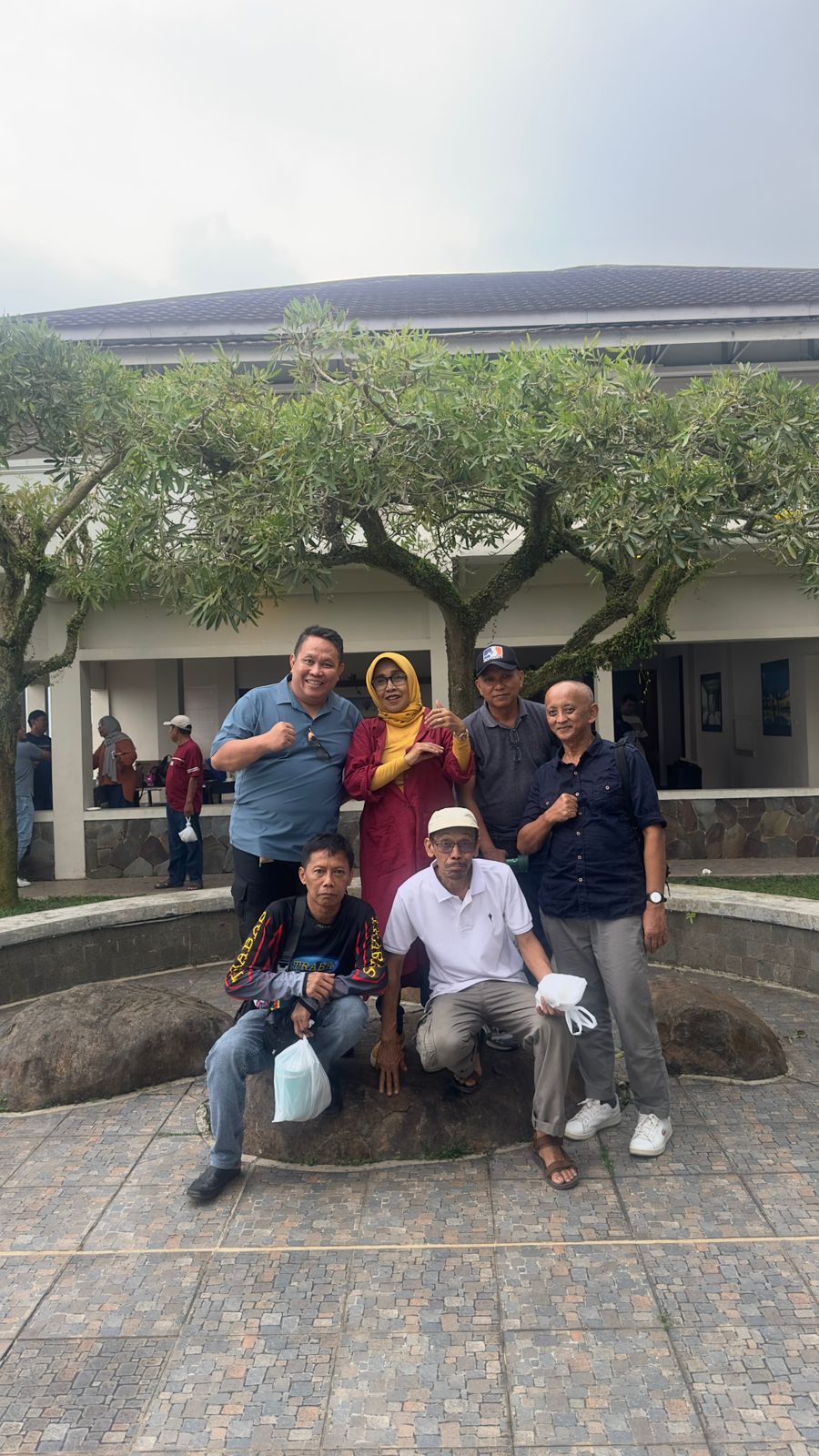 foto babarengan komandan, sa teu acan pulang :)